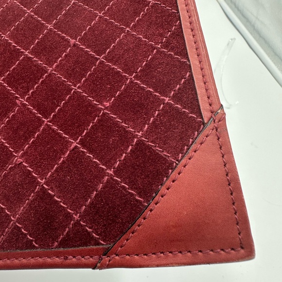Vintage Yves Saint Laurent
Burgundy Leather and Suede Clutch - Picture 10 of 14